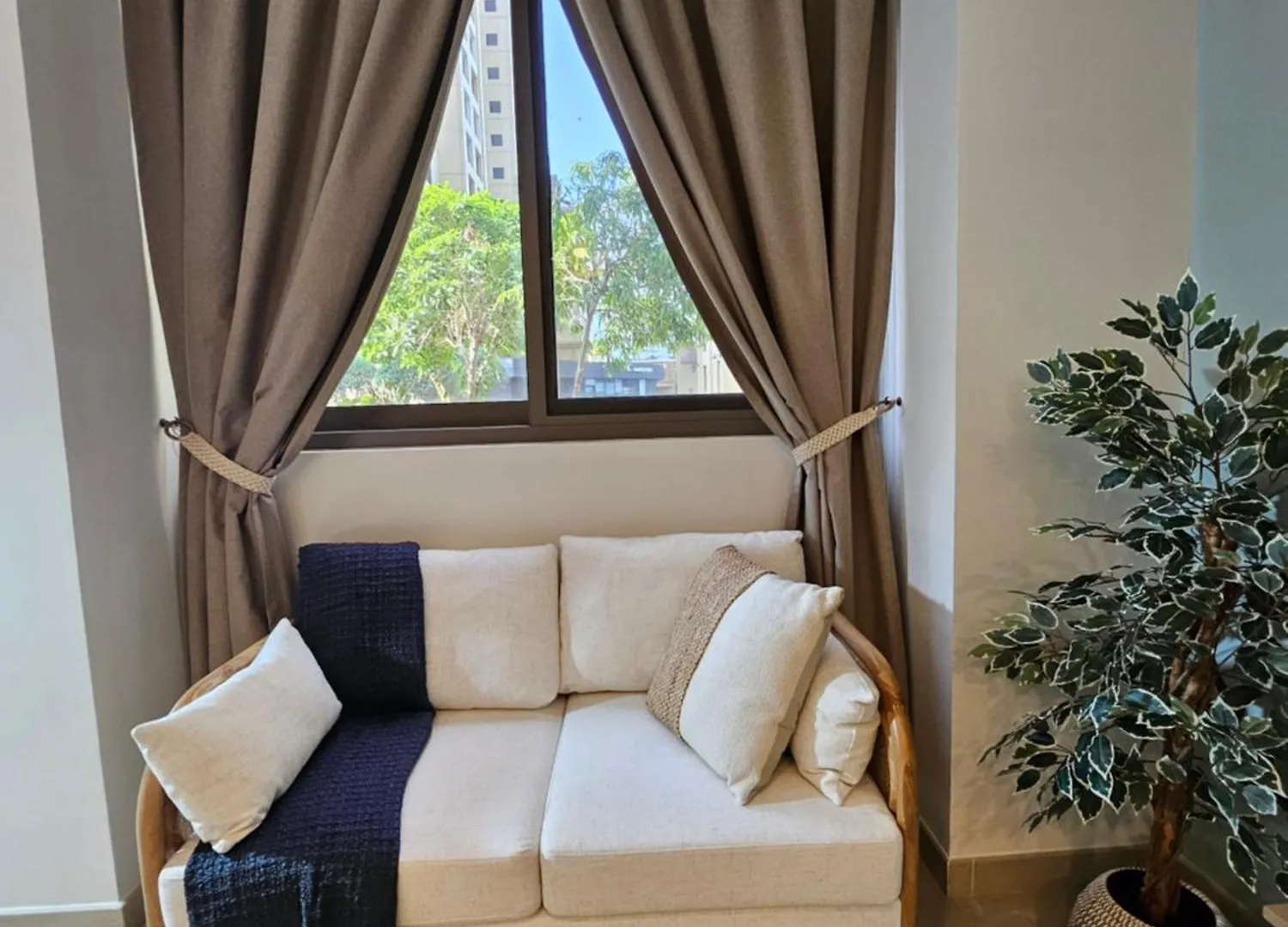 Modern Jbr Studio With Beach & Pool Access - Dubai Marina